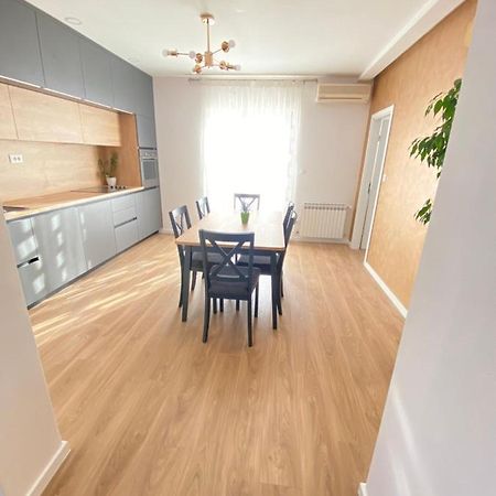 Apartment Lana Baška Voda Dış mekan fotoğraf