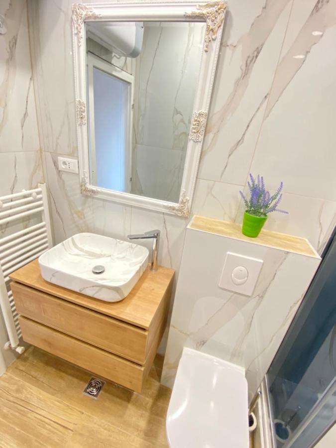 Apartment Lana Baška Voda Dış mekan fotoğraf
