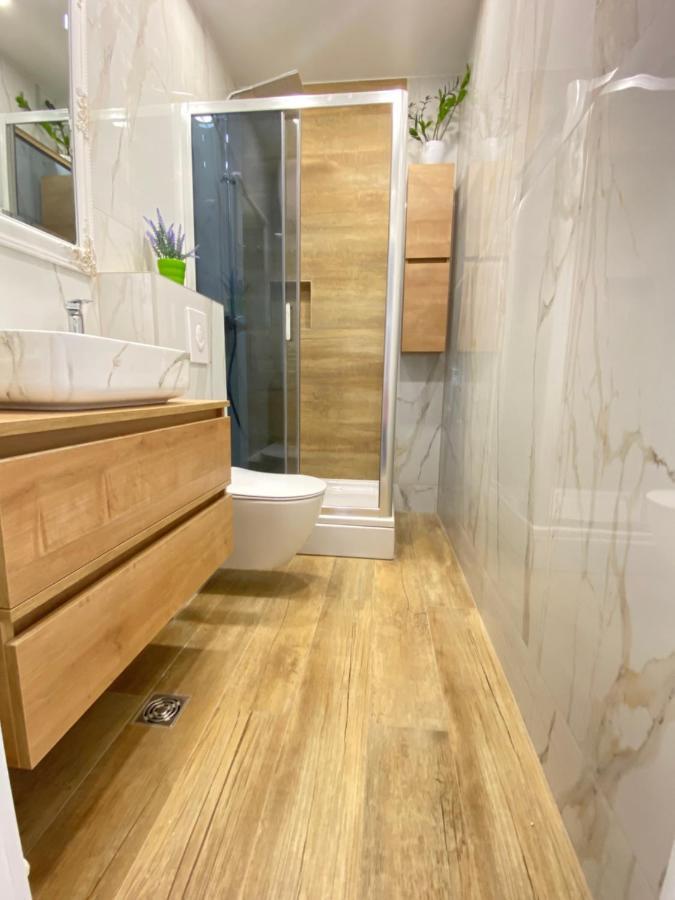 Apartment Lana Baška Voda Dış mekan fotoğraf