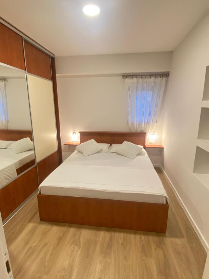 Apartment Lana Baška Voda Dış mekan fotoğraf